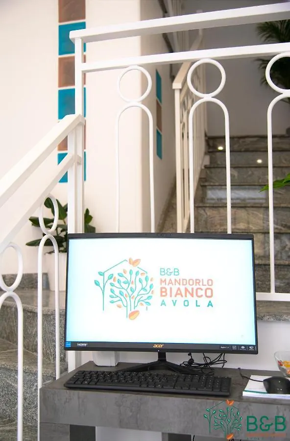 B&B Mandorlo Bianco アヴォラ 0*,  イタリア